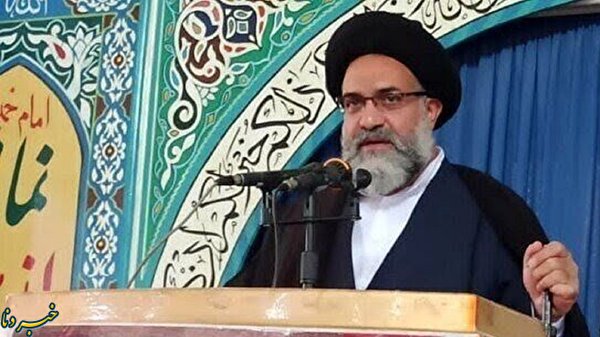 کشور ایران جای منافق و سلطنت طلب نیست